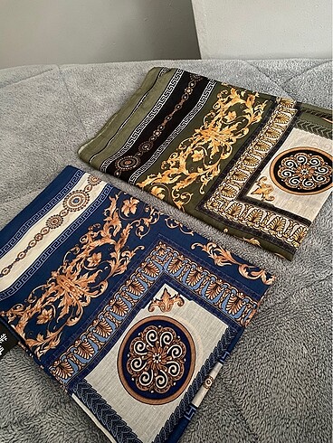 Versace şal