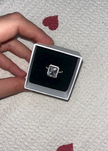 Pandora Gri Parıltılı Kadın Yüzük