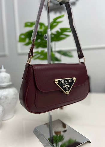 Prada Bordo Deri Prada Tokalı Kadın Çanta