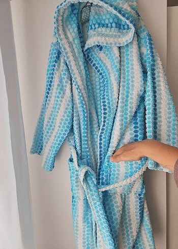 Mavi Desenli Bornoz - Görsel 4