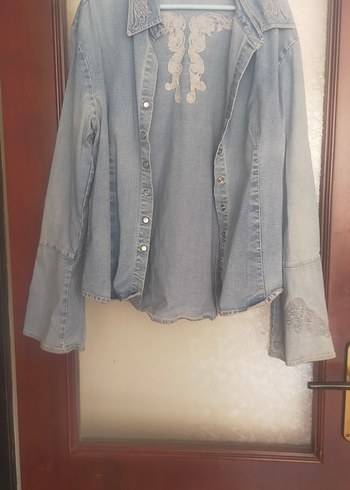 Düğmeli, işlemeli Mavi Kot  Kadın Gömlek - Görsel 4