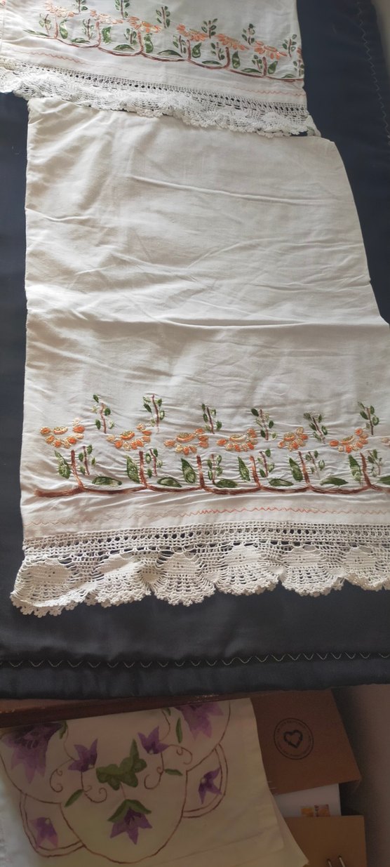 Nakışlı Beyaz Bohem Masa Örtüsü - Görsel 2