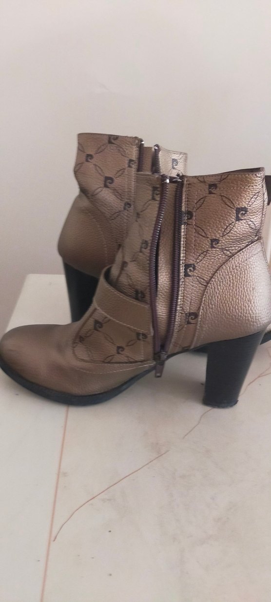 Kemer Detaylı Kahverengi Kadın Dolgu Topuk Bot - Görsel 3