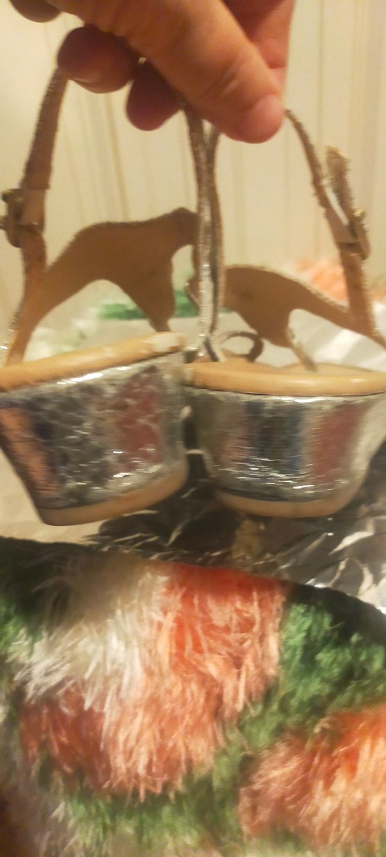 Gümüş Rengi Taşlı Kadın Dolgu Topuk Sandalet - Görsel 3