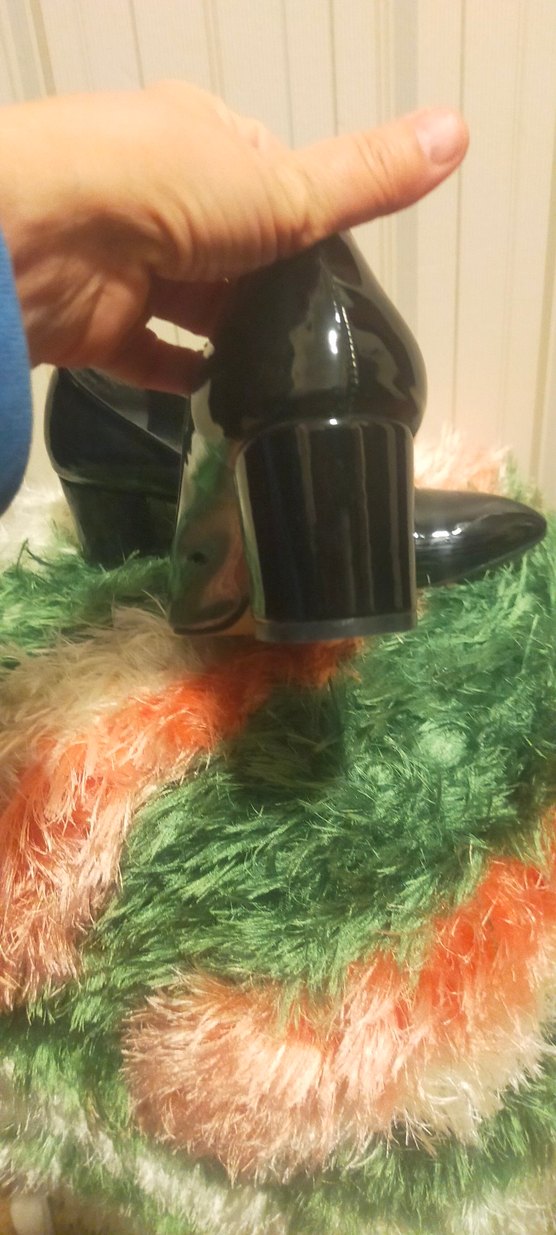 Siyah Rugan kısa topuklu ayakkabi - Görsel 3