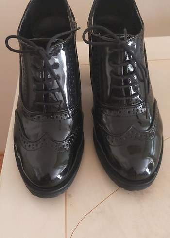 Siyah Rugan Topuklu Kadın Klasik Ayakkabı - Görsel 6