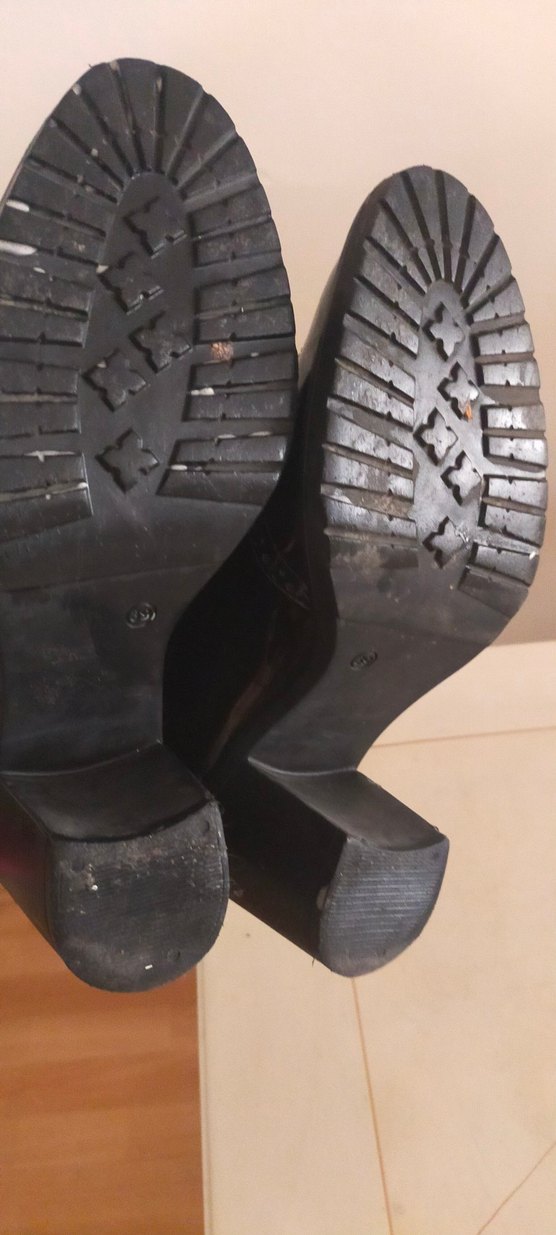 Siyah Rugan Topuklu Kadın Klasik Ayakkabı - Görsel 3