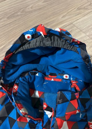 Erkek Çocuk Kapüşonlu Desenli Ceket - Görsel 4