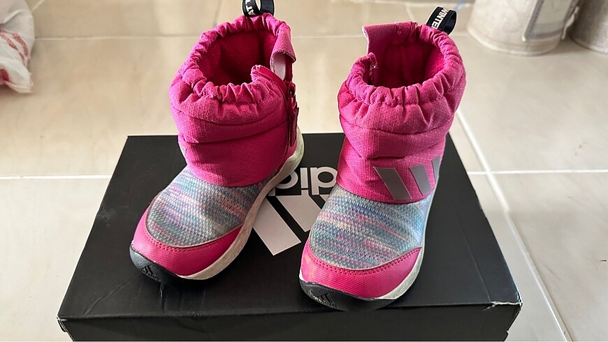 ADIDAS MARKA KIZ ÇOCUK 26 NUMARA KAR BOTU