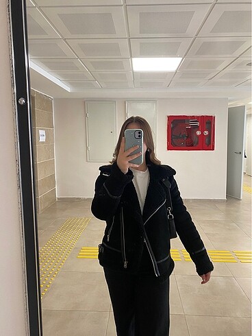 xs Beden Zara tüğlü biker ceket