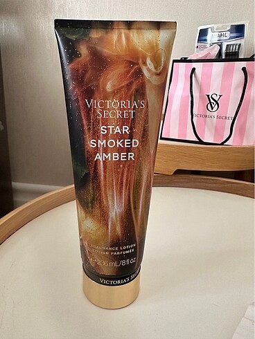 Victoria?s Secret vücut kremi