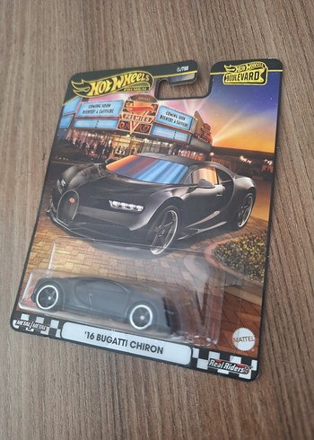 HOT WHEELS- '16 BUGATTI CHIRON - PREMIUM BOULEWARD