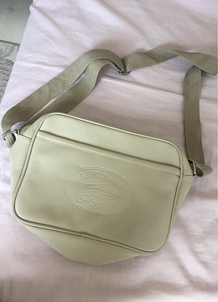 Lacoste çanta