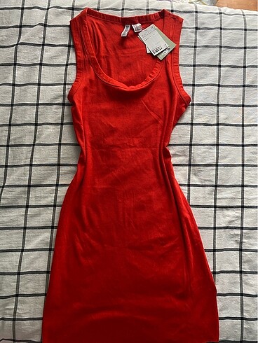 h&m kırmızı mini elbise