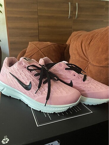 nike spor ayakkabi