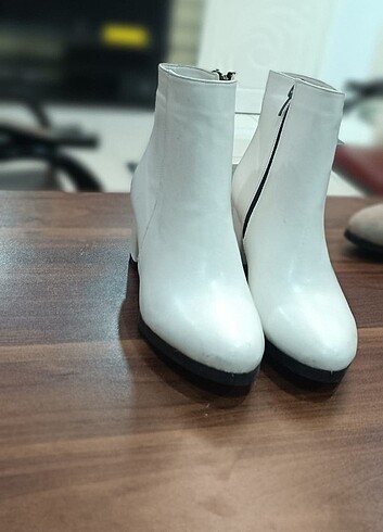 Zara Bayan bot 39 numara