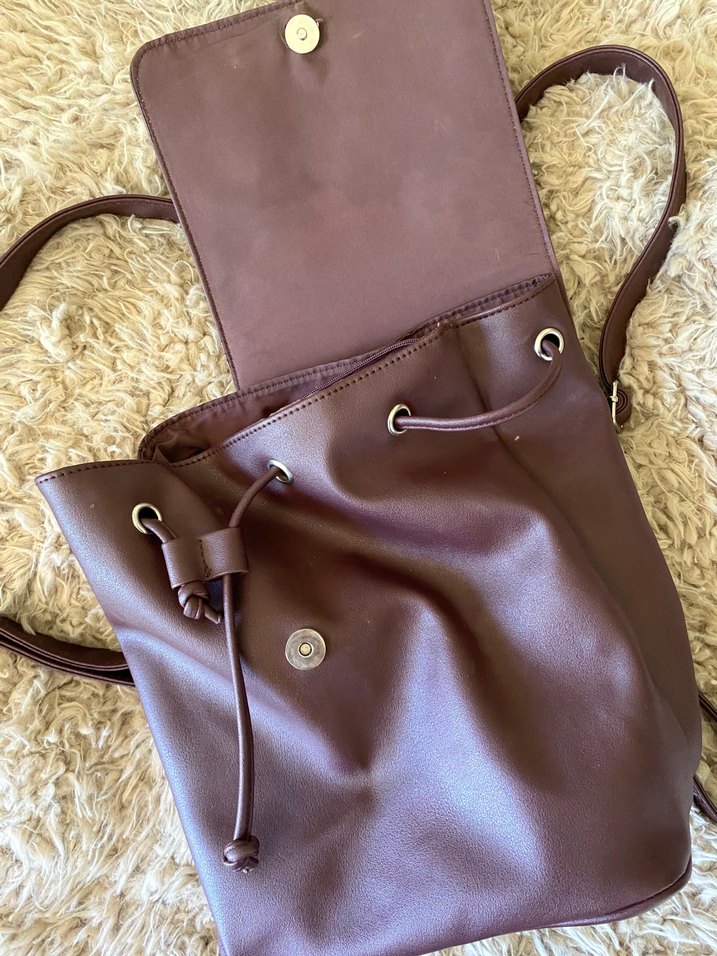 Kahverengi Deri Kadın Sırt Çantası - Görsel 2