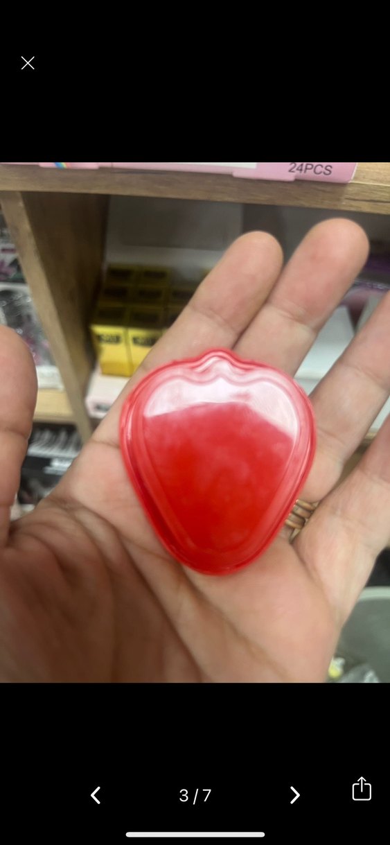 IMAN OF NOBLE Çilek Şekilli Renkli Dudak Balmı - Görsel 3