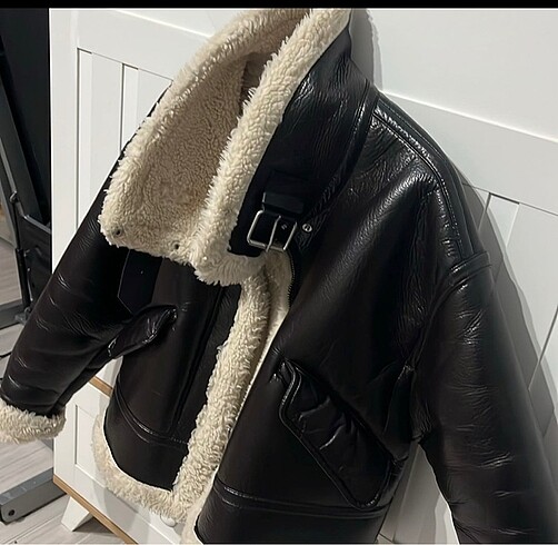 xs Beden Zara Kürklü Deri Mont