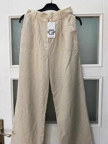 Bej rengi keten pantolon