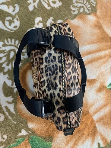 Beden Golden Polo leopar çanta