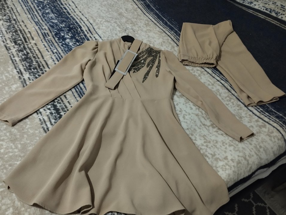 Nakışlı Bej Kemerli Uzun Kadın takım - Görsel 2