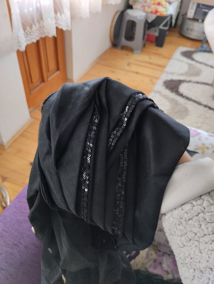 Kadın Siyah Drapeli Gotik Şal - Görsel 2