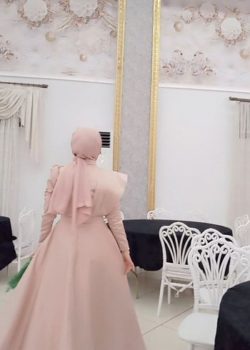 38 Beden Pudra Pembe Yüksek Yakalı Uzun Elbise