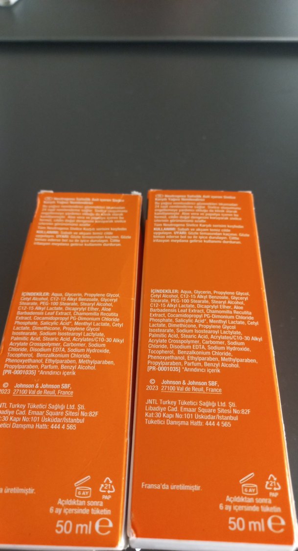 Neutrogena %0.5 Salisilik Asitli Yüz Nemlendiricisi - Görsel 2