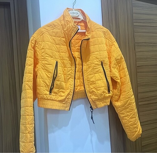 Bershka mevsimlik kapitone ceket