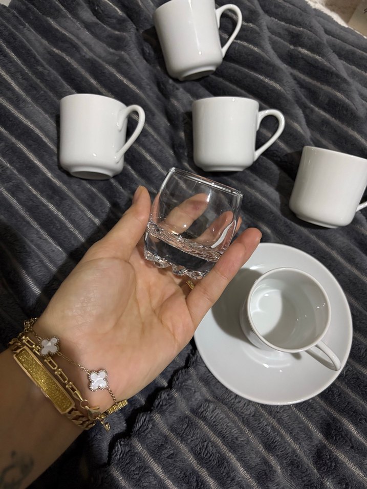 Beyaz Seramik Kulplu Fincan Seti - Görsel 4