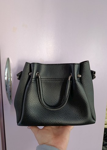 Siyah Deri Guess Kadın El Çantası - Görsel 3