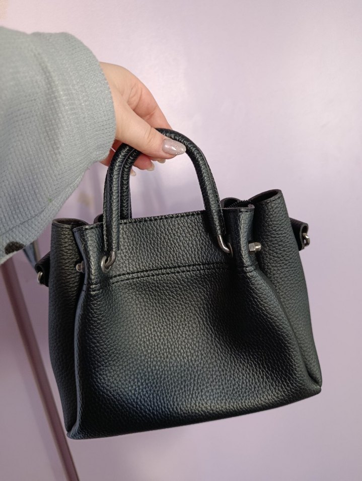 Siyah Deri Guess Kadın El Çantası - Görsel 2