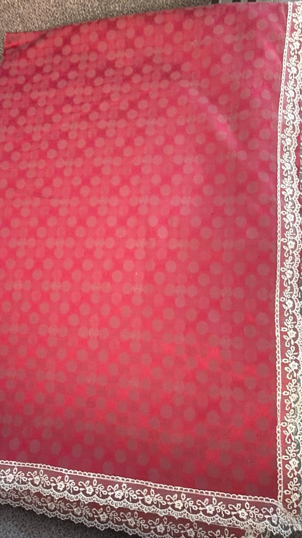 Dantel Kenarlı Parlak Pembe masa örtüsü yada sofra bezi - Görsel 2