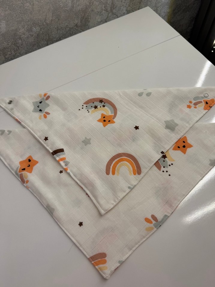 Çok Renkli Baskılı Bebek Önlüğü - Görsel 2