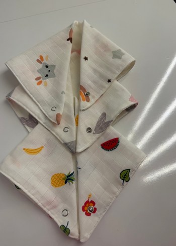 Çok Renkli Baskılı Bebek Önlüğü Seti - Görsel 2