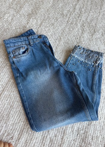 Payet Detaylı Rahat Kesim Mavi Denim Pantolon