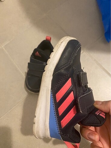 21 Beden 21 numara Adidas spor ayakkabı