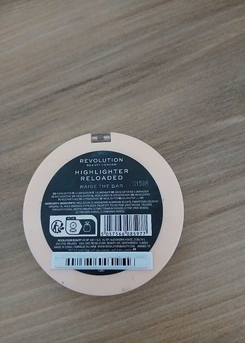 revolution gold highlighter - Görsel 3