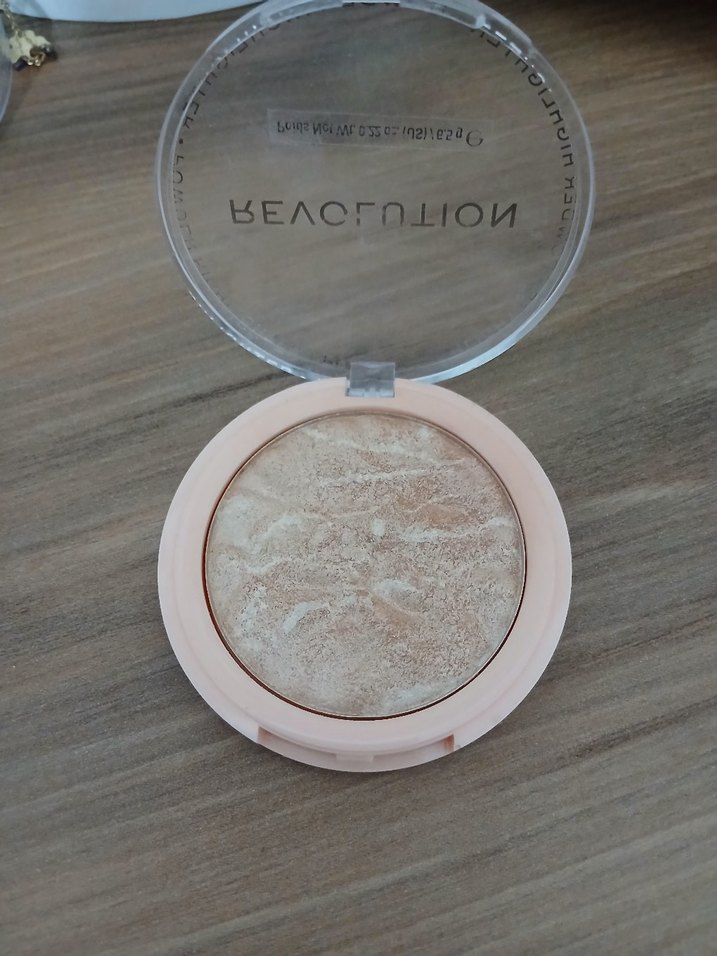 revolution gold highlighter - Görsel 2