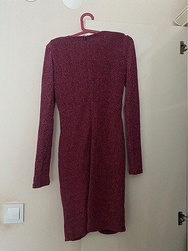 Bershka mini elbise göğüs dekolteli