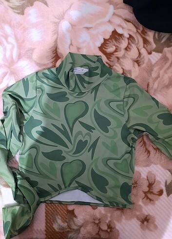 Kalp Desenli Crop