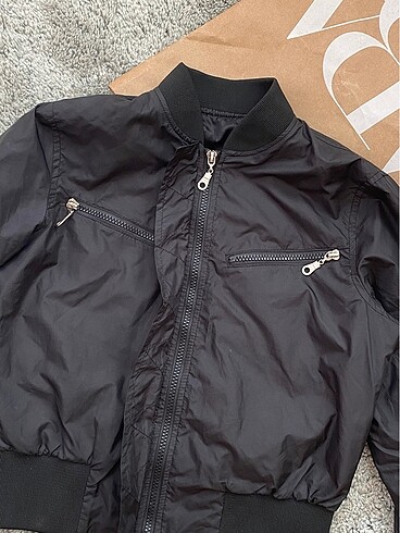 xs Beden Zara siyah fermuarlı ceket