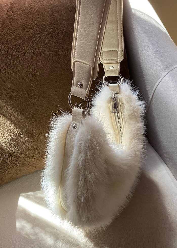 BERSHKA suni kürk el çantası - Görsel 4