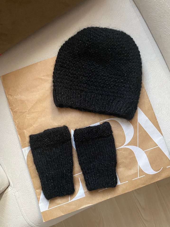Siyah Örgü Kadın Bere ve Eldiven Seti - Görsel 2