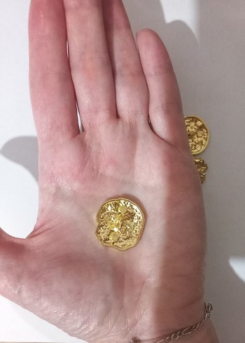 Altın Rengi Düğme - Görsel 3