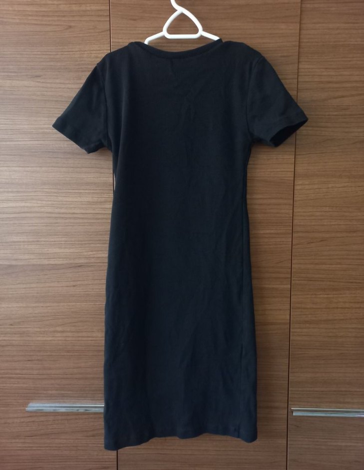 Siyah Kısa Kollu Mini Elbise - Görsel 3