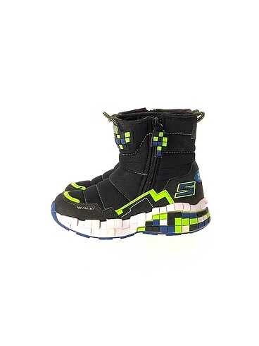 Skechers Spor Ayakkabı %70 İndirimli.