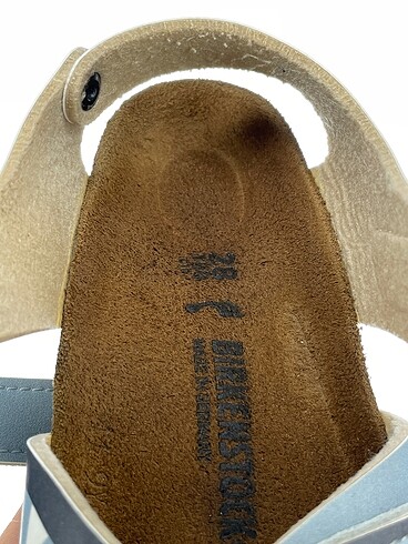 28 Beden çeşitli Renk Birkenstock Sandalet %70 İndirimli.