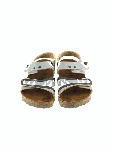 28 Beden Birkenstock Sandalet %70 İndirimli.